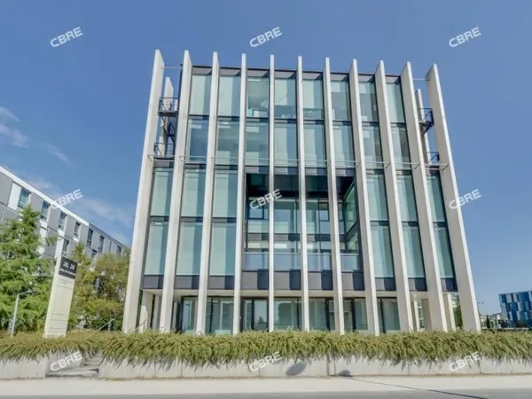 Bureaux 1271 m²