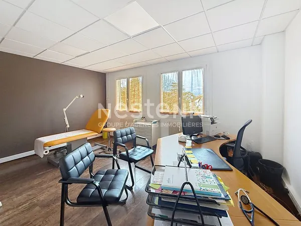 Locaux Professionnels ou Bureaux de 100m² Hyper Centre Mairie Roosevelt - 69500 BRON