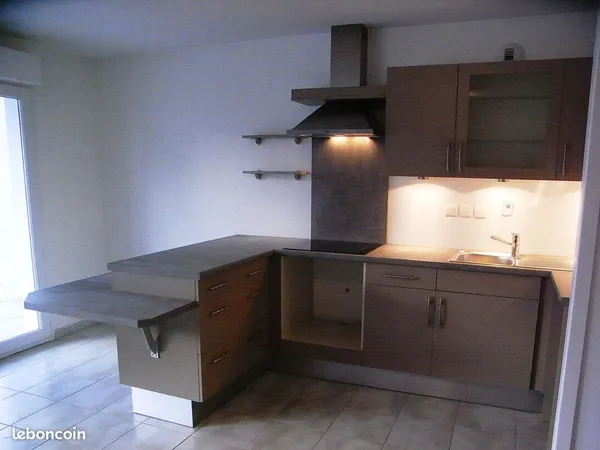 Loue appartement non meublé