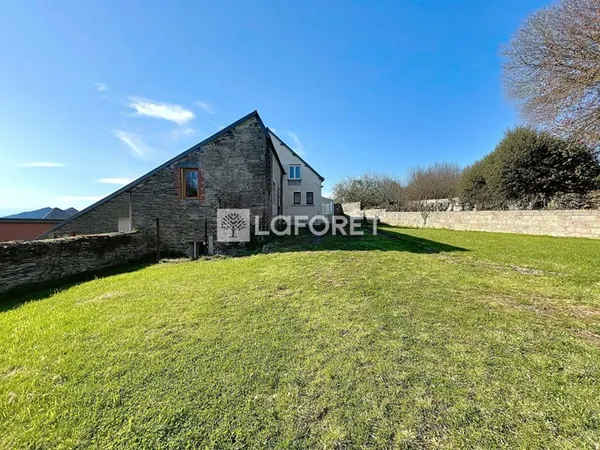 Maison 8 pièces 150 m²