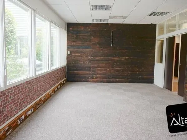 Bureau 166 m²