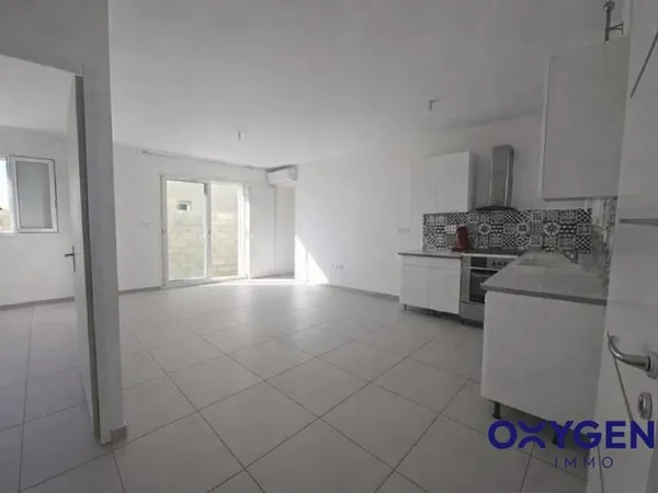 MAISON AVEC 2 APPARTEMENTS