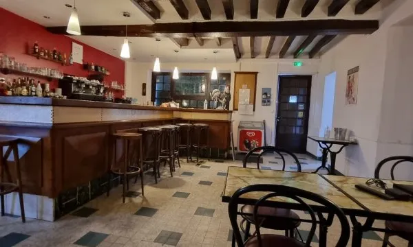 Commerce 11 pièces 324 m²