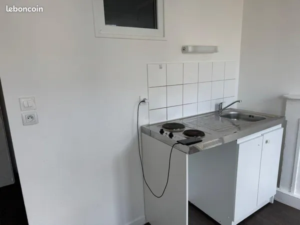 Appartement Location Caen 1p 12m² 380€