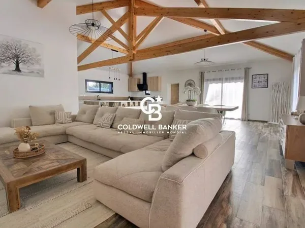Maison 5 pièces 202 m²