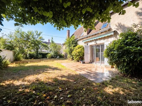 Maison 195 m² - 4 chambres - Jardin clos - Proche Amboise