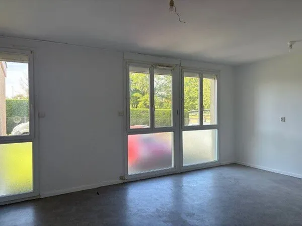 Location Appartement Studio 35 m² La Châtre
