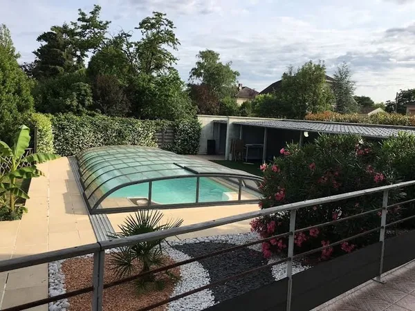 Maison 6 pièces 277 m²