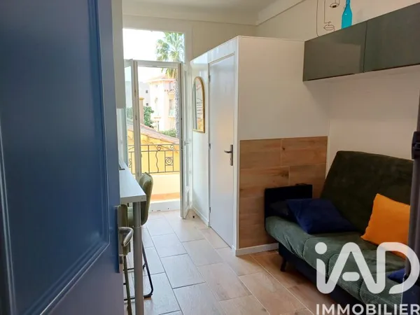 Studio 1 pièce 12 m²