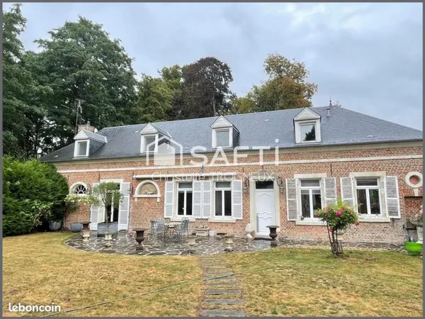 Chalet 5 pièces 200 m²