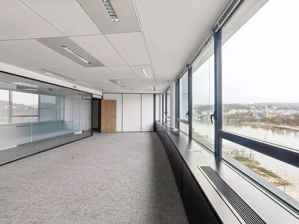 Bureaux 1054 m²
