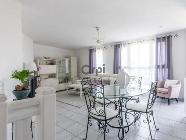 Appartement 4 pièces 77 m²
