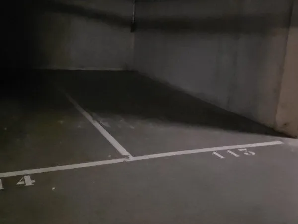 Location parking sécurisé intérieur