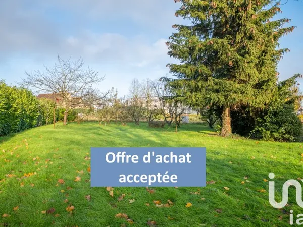 Terrain 570 m²