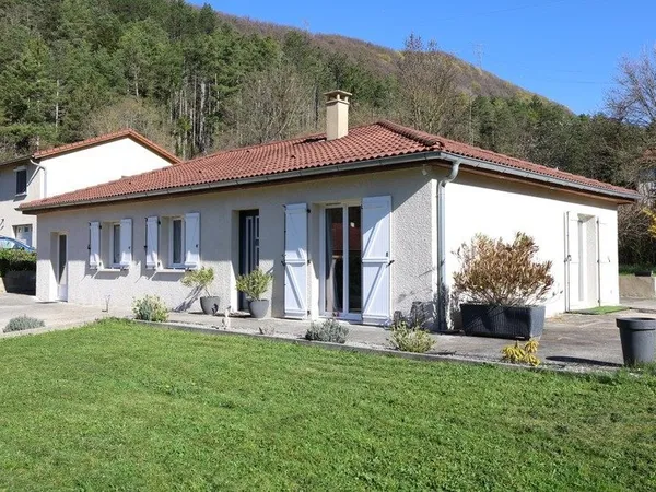 Maison individuelle à THOIRETTE (39)