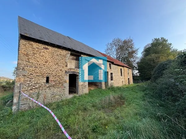 Charmante longère en pierre à rénover