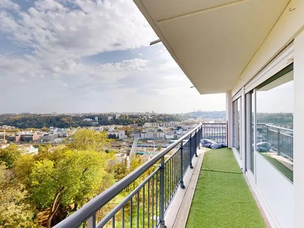 Appartement 4 pièces 81 m²