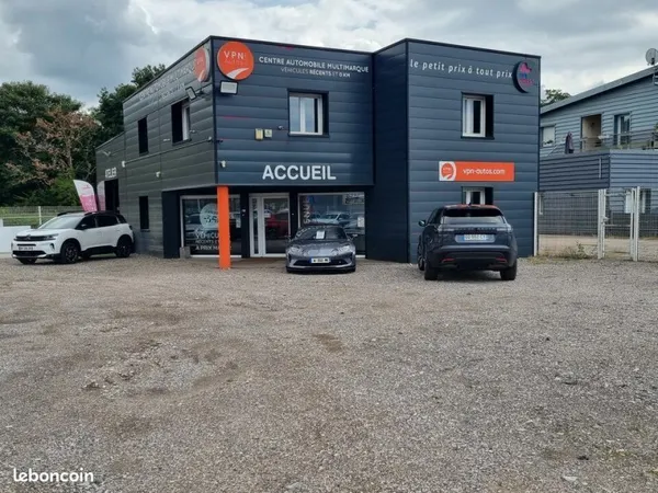 Bâtiment 183 m²