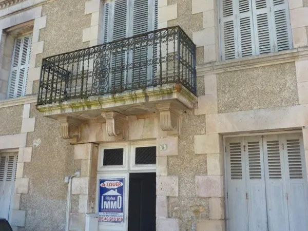 Local commercial 216 m²