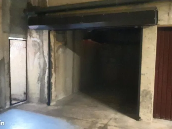 Garage/box