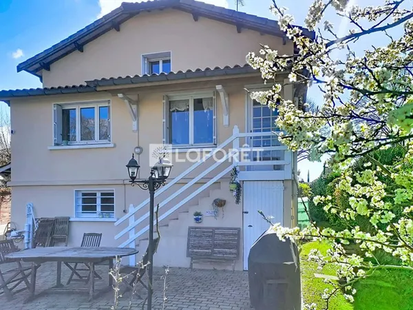 Maison 8 pièces 168 m²