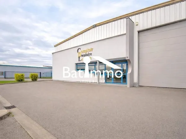 Bureaux 700 m²