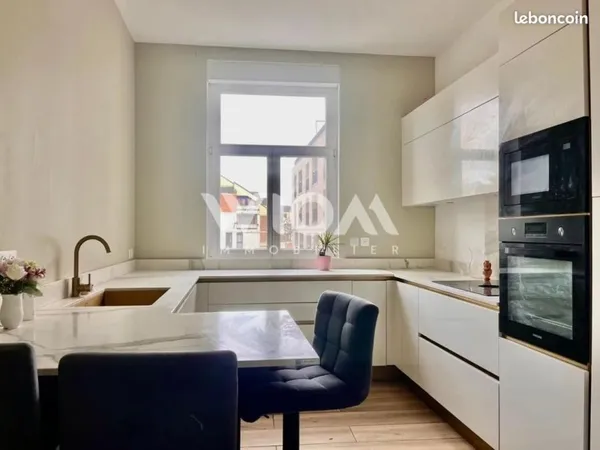 Maison 9 pièces 280 m²