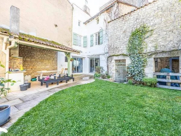 Maison 7 pièces 142 m²