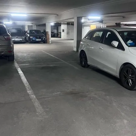 Place de parking à louer