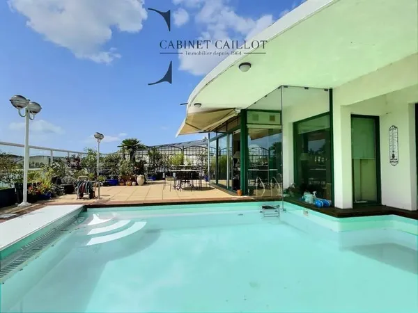 SUPERBE APPARTEMENT avec piscine privée - La Rochelle (réf.30639)