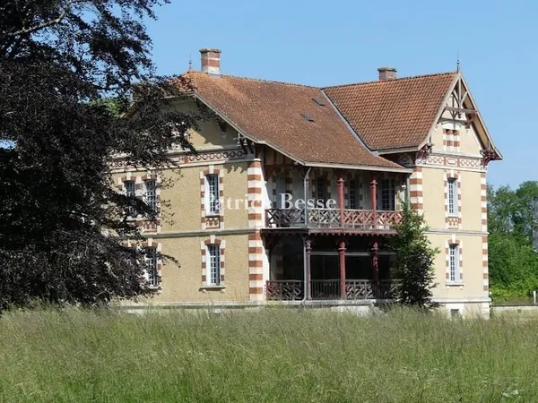 Hôtel particulier 13 pièces 630 m²