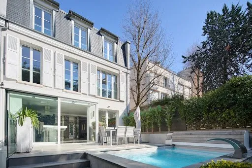 Hôtel particulier 10 pièces 385 m²