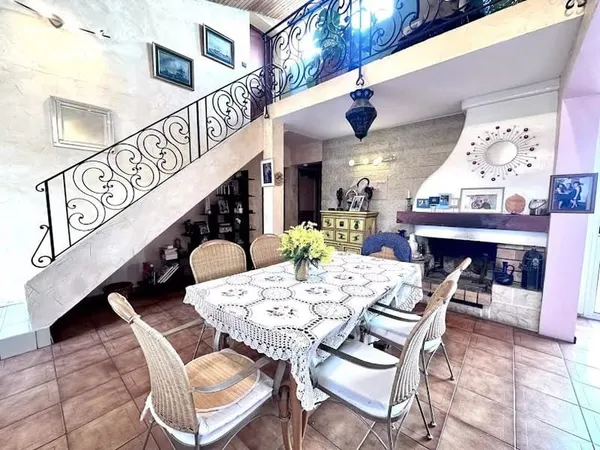 Maison 4 pièces 177 m²