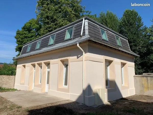 Charmant F2 rénové avec terrasse privative -