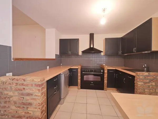 Maison de ville, 2 chambres, bureau, jardin