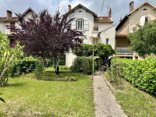 Maison 1930 garage et jardin