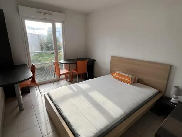 Studio 1 pièce 19 m²