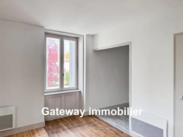 APPARTEMENT DUPLEX 3 PIÈCES CÉBAZAT CENTRE (63118) 46 m2 r