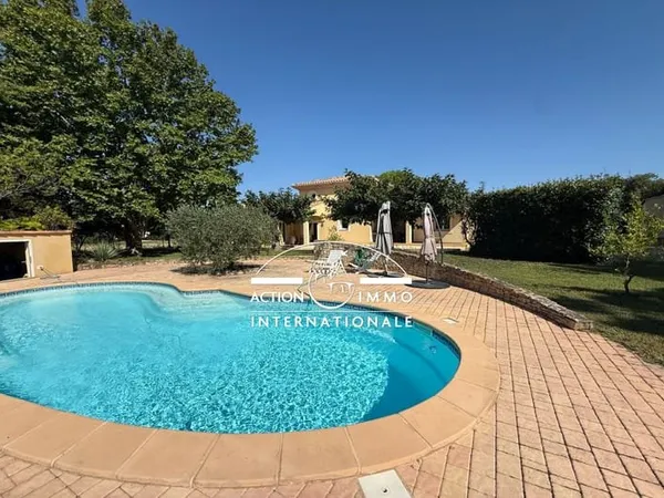 Maison 6 pièces 206 m²