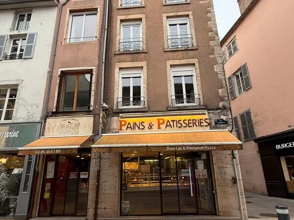 Ensemble de 3 locaux loués - MACON CENTRE VILLE