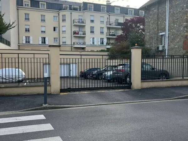 Stationnement Location Villemomble   55€