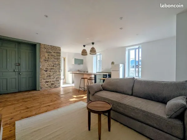 T2 55m² dernier étage - Vue Puy de Dôme - entièrement rénové - Centre Clermont