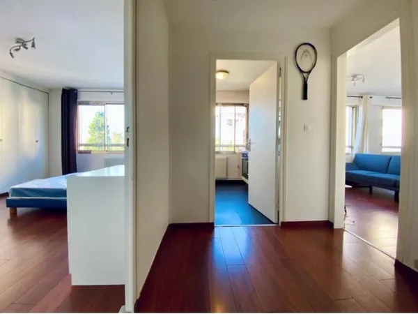 Loue appartement meublé T2