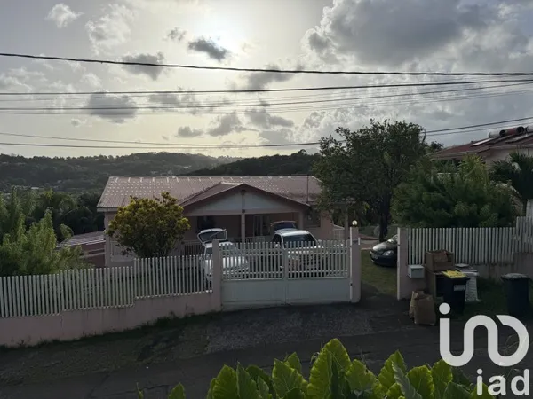 Maison 12 pièces 442 m²