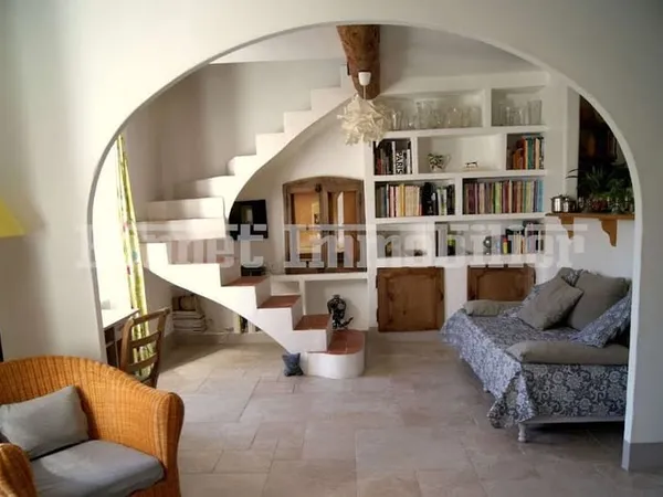 Appartement 6 pièces 150 m²
