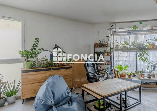 Francheville, T2 de 40M2 loué avec garage