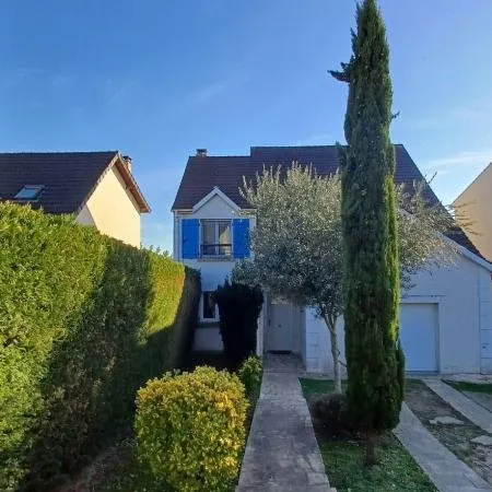 Maison familiale avec "parc arboré"