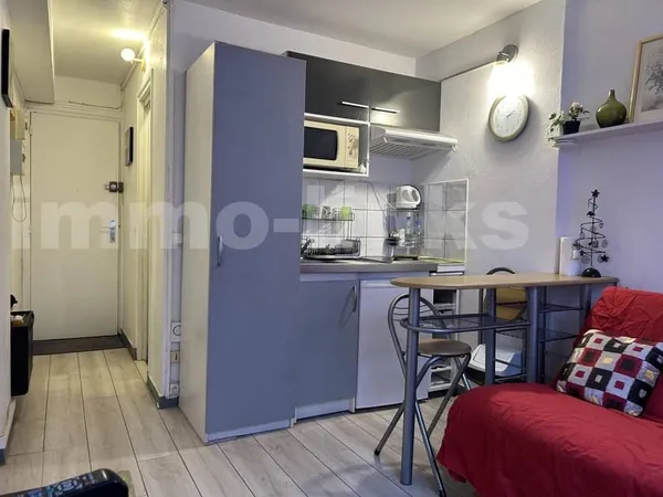 Studio 1 pièce 14 m²