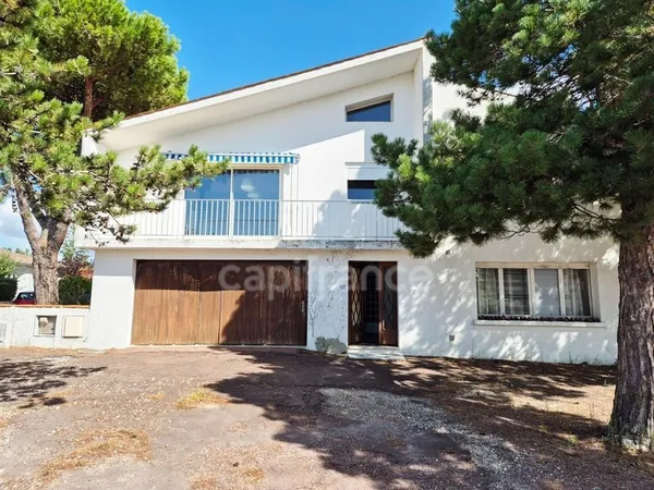 Maison à vendre 5 pièces ROYAN (17) - Terrain de 341m²