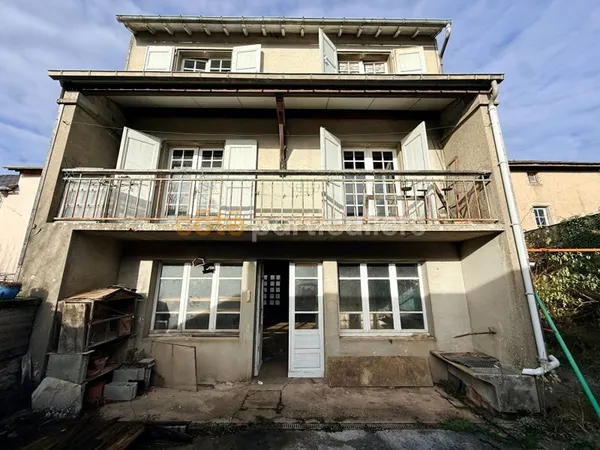 Maison de village avec fort potentiel : 2 habitations indépendantes -Angles